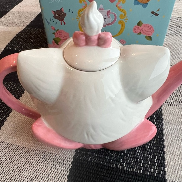 Disney Marie Aristocats Teapot with Cat Artist NIB NWT - Picture 5 of 10